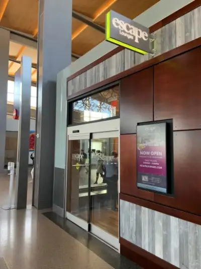 escape lounge terminal b